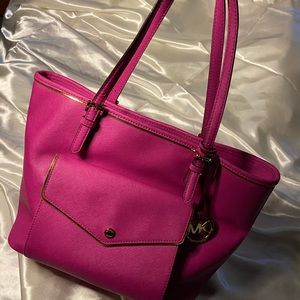 MOVING SALE! Authentic Michael Kors Tote!